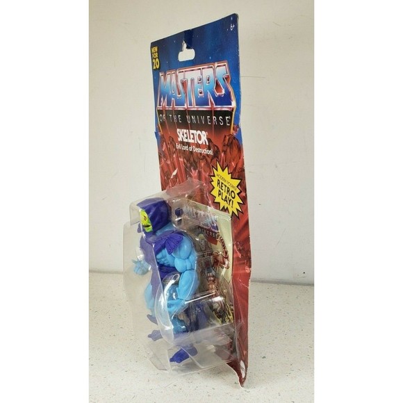 Masters of the Universe Origins Retro Play Skeletor 5.5 in. Action Figure Toy - Picture 3 of 12